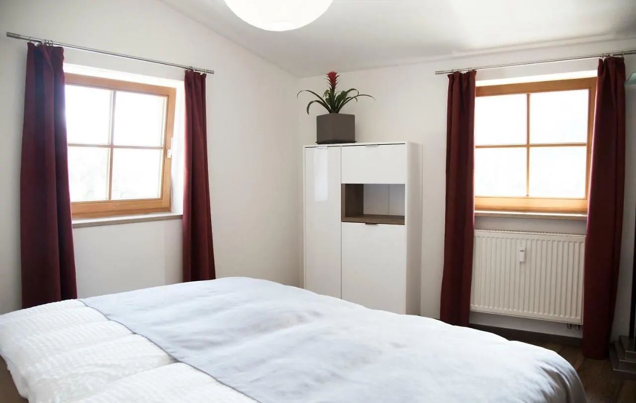 Altstadt Ferienwohnung An Der Stadtmauer フュッセン